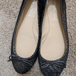 Via Spiga Women's Metallic Flats With Bow Size 7.5
